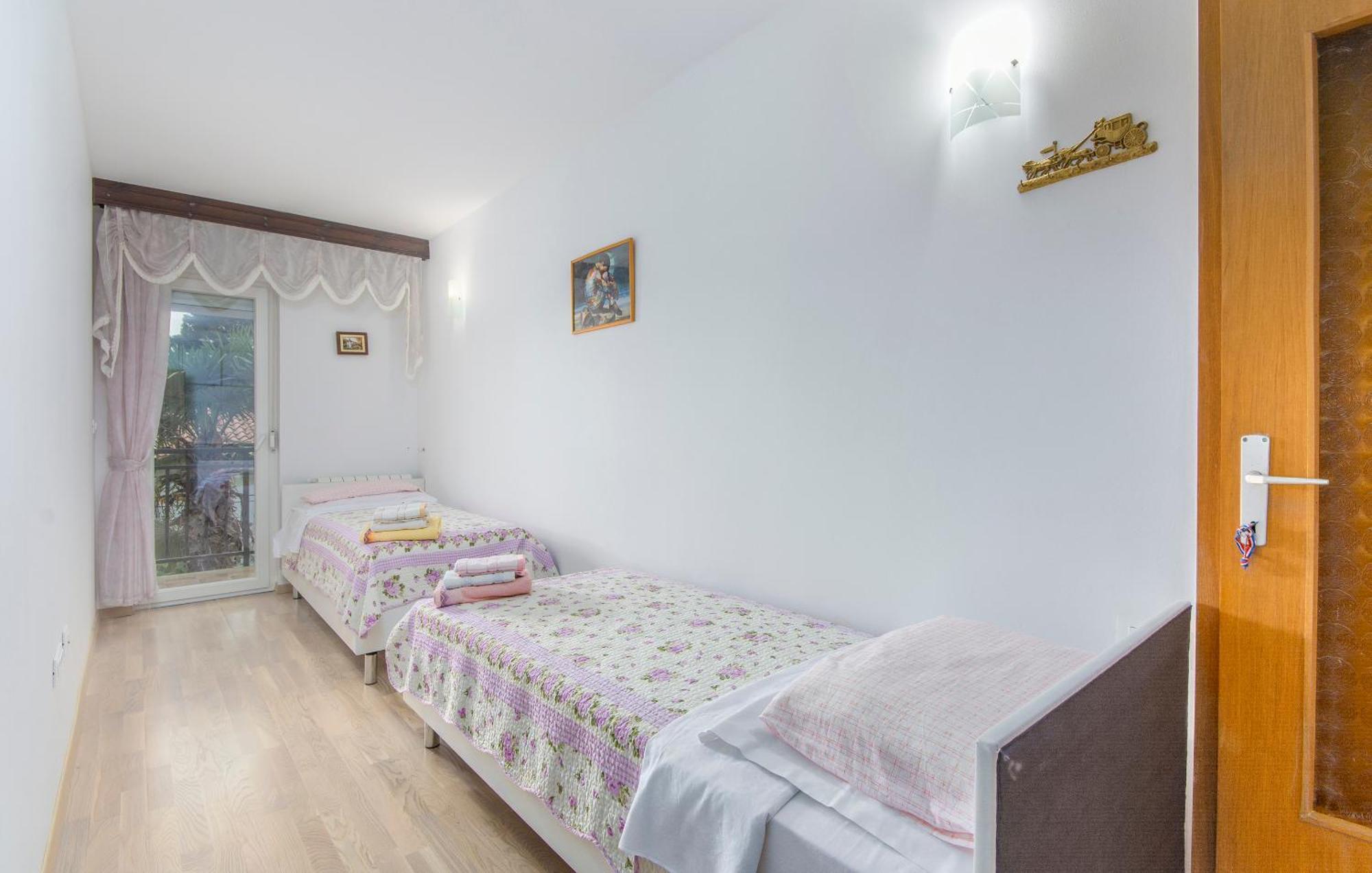 Aparments Jedro&Karlo Apartamento Poreč Exterior foto